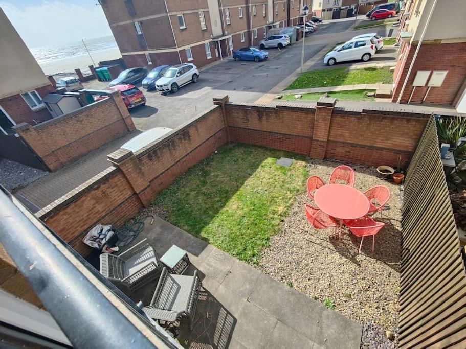 Shoreline Seaside Holiday Home Aberavon Beach Порт-Толбот Екстер'єр фото