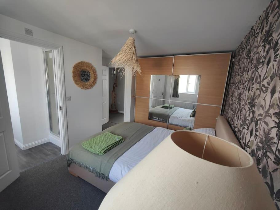 Shoreline Seaside Holiday Home Aberavon Beach Порт-Толбот Екстер'єр фото