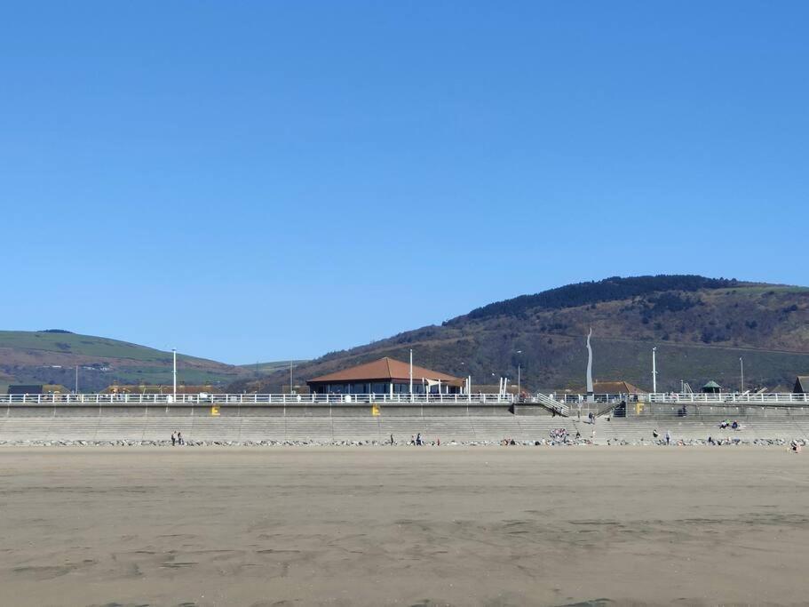 Shoreline Seaside Holiday Home Aberavon Beach Порт-Толбот Екстер'єр фото