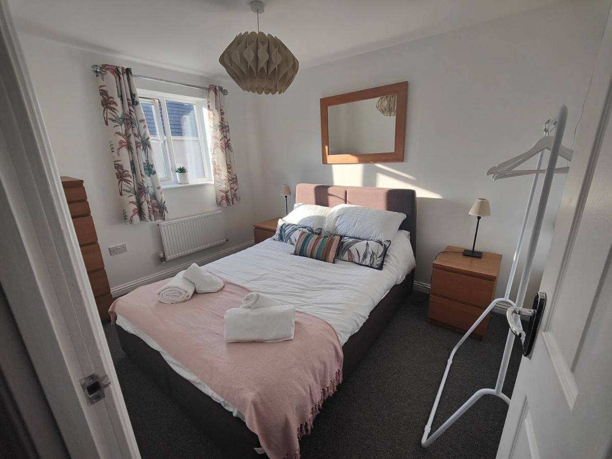 Shoreline Seaside Holiday Home Aberavon Beach Порт-Толбот Екстер'єр фото